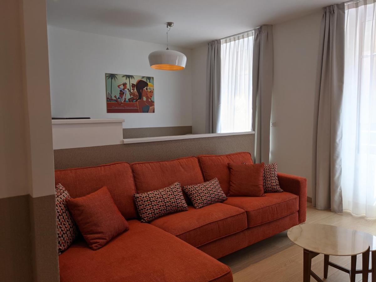 Share Inn Appartements Niza Exterior foto
